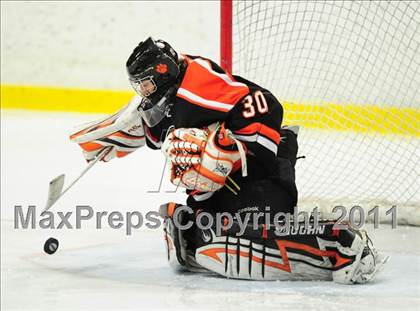 Thumbnail 3 in Ridgefield vs. St. Joseph (CIAC Division 1 Quarterfinal) photogallery.
