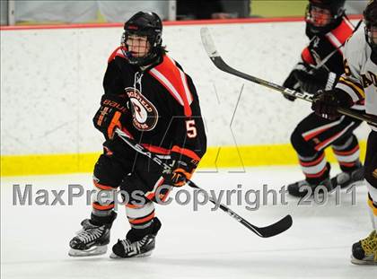 Thumbnail 2 in Ridgefield vs. St. Joseph (CIAC Division 1 Quarterfinal) photogallery.