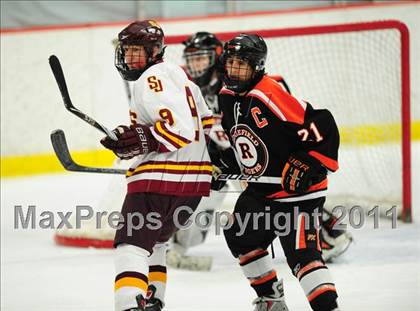 Thumbnail 3 in Ridgefield vs. St. Joseph (CIAC Division 1 Quarterfinal) photogallery.