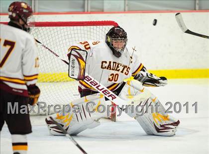 Thumbnail 2 in Ridgefield vs. St. Joseph (CIAC Division 1 Quarterfinal) photogallery.