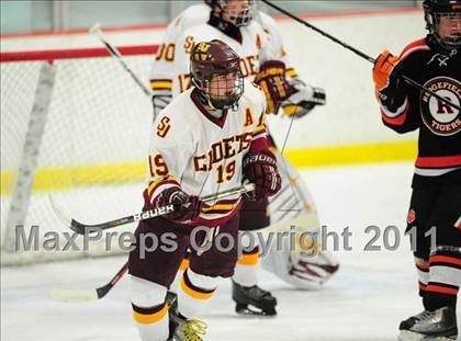 Thumbnail 3 in Ridgefield vs. St. Joseph (CIAC Division 1 Quarterfinal) photogallery.