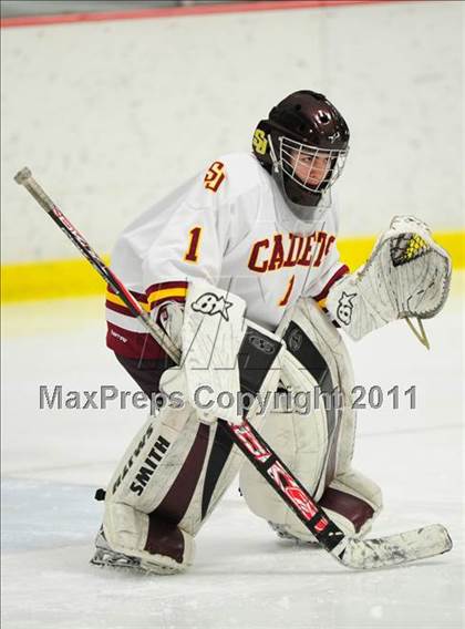 Thumbnail 2 in Ridgefield vs. St. Joseph (CIAC Division 1 Quarterfinal) photogallery.