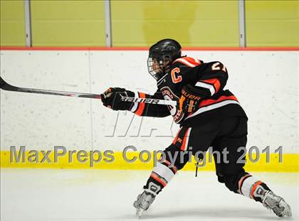 Thumbnail 3 in Ridgefield vs. St. Joseph (CIAC Division 1 Quarterfinal) photogallery.