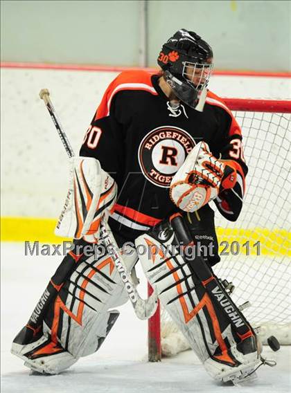 Thumbnail 2 in Ridgefield vs. St. Joseph (CIAC Division 1 Quarterfinal) photogallery.