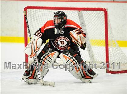 Thumbnail 2 in Ridgefield vs. St. Joseph (CIAC Division 1 Quarterfinal) photogallery.