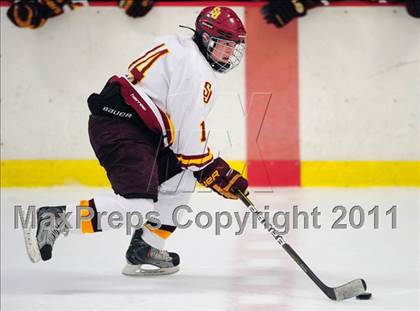 Thumbnail 3 in Ridgefield vs. St. Joseph (CIAC Division 1 Quarterfinal) photogallery.