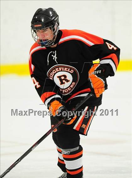 Thumbnail 2 in Ridgefield vs. St. Joseph (CIAC Division 1 Quarterfinal) photogallery.