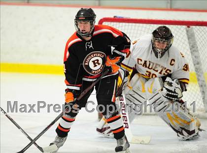 Thumbnail 2 in Ridgefield vs. St. Joseph (CIAC Division 1 Quarterfinal) photogallery.