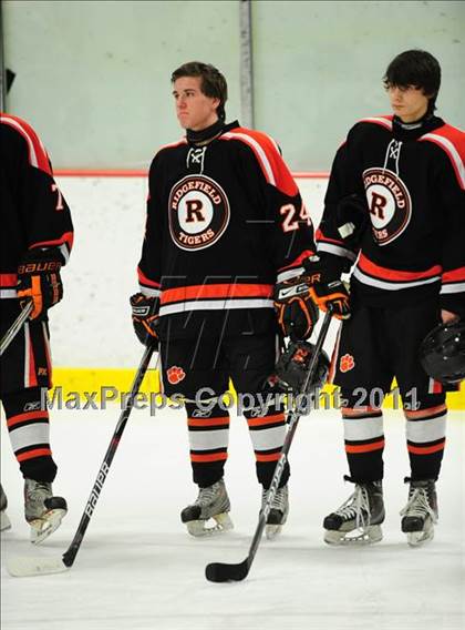 Thumbnail 2 in Ridgefield vs. St. Joseph (CIAC Division 1 Quarterfinal) photogallery.