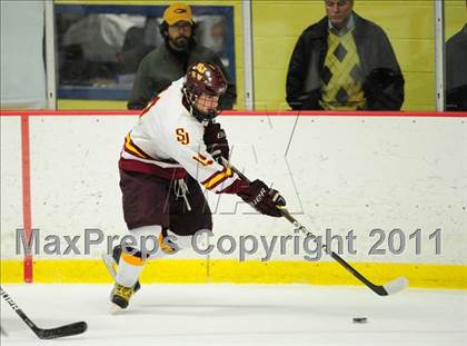 Thumbnail 3 in Ridgefield vs. St. Joseph (CIAC Division 1 Quarterfinal) photogallery.