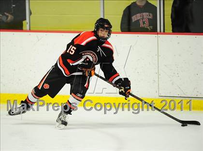 Thumbnail 2 in Ridgefield vs. St. Joseph (CIAC Division 1 Quarterfinal) photogallery.