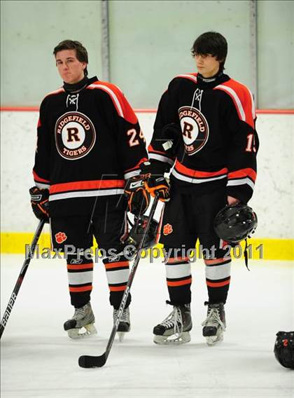Thumbnail 3 in Ridgefield vs. St. Joseph (CIAC Division 1 Quarterfinal) photogallery.