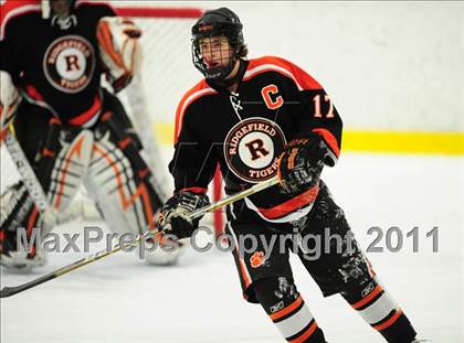Thumbnail 2 in Ridgefield vs. St. Joseph (CIAC Division 1 Quarterfinal) photogallery.