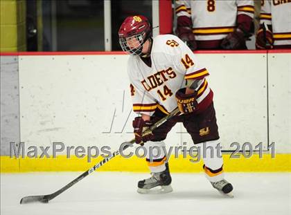 Thumbnail 2 in Ridgefield vs. St. Joseph (CIAC Division 1 Quarterfinal) photogallery.