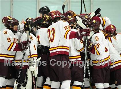 Thumbnail 3 in Ridgefield vs. St. Joseph (CIAC Division 1 Quarterfinal) photogallery.