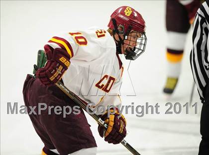 Thumbnail 2 in Ridgefield vs. St. Joseph (CIAC Division 1 Quarterfinal) photogallery.