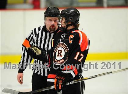 Thumbnail 3 in Ridgefield vs. St. Joseph (CIAC Division 1 Quarterfinal) photogallery.
