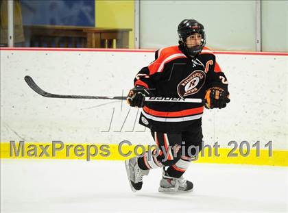 Thumbnail 3 in Ridgefield vs. St. Joseph (CIAC Division 1 Quarterfinal) photogallery.
