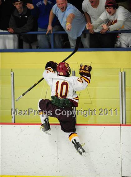 Thumbnail 1 in Ridgefield vs. St. Joseph (CIAC Division 1 Quarterfinal) photogallery.