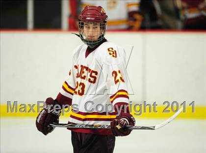 Thumbnail 3 in Ridgefield vs. St. Joseph (CIAC Division 1 Quarterfinal) photogallery.