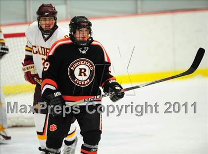 Thumbnail 3 in Ridgefield vs. St. Joseph (CIAC Division 1 Quarterfinal) photogallery.
