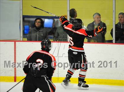 Thumbnail 3 in Ridgefield vs. St. Joseph (CIAC Division 1 Quarterfinal) photogallery.