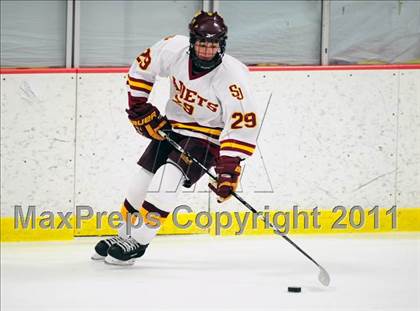 Thumbnail 3 in Ridgefield vs. St. Joseph (CIAC Division 1 Quarterfinal) photogallery.