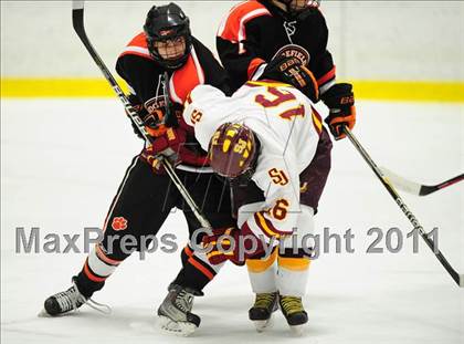 Thumbnail 1 in Ridgefield vs. St. Joseph (CIAC Division 1 Quarterfinal) photogallery.