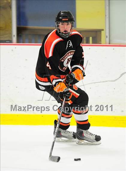 Thumbnail 2 in Ridgefield vs. St. Joseph (CIAC Division 1 Quarterfinal) photogallery.