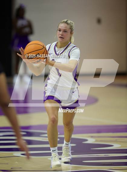 Thumbnail 3 in Dalton @ Cartersville photogallery.