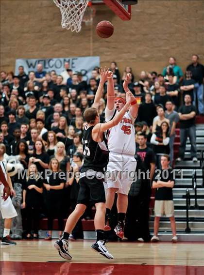 Thumbnail 1 in Antelope vs. Woodcreek (CIF State NorCal D2 Semifinal) photogallery.