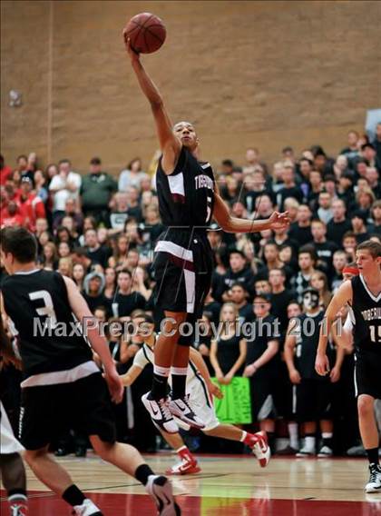 Thumbnail 3 in Antelope vs. Woodcreek (CIF State NorCal D2 Semifinal) photogallery.
