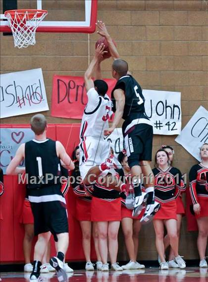 Thumbnail 1 in Antelope vs. Woodcreek (CIF State NorCal D2 Semifinal) photogallery.