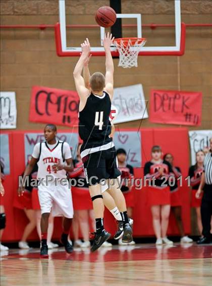 Thumbnail 3 in Antelope vs. Woodcreek (CIF State NorCal D2 Semifinal) photogallery.