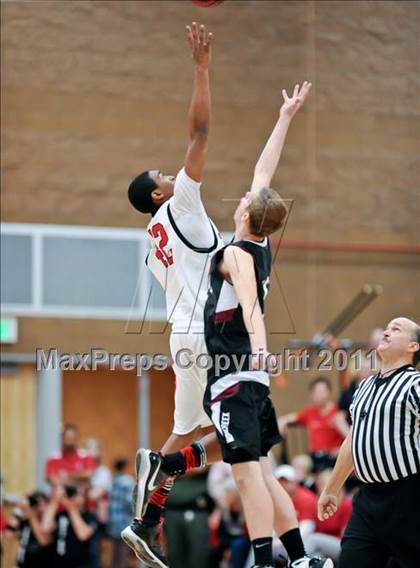 Thumbnail 2 in Antelope vs. Woodcreek (CIF State NorCal D2 Semifinal) photogallery.