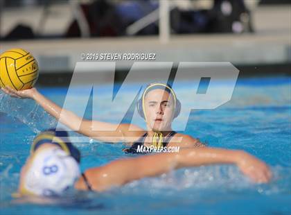Thumbnail 3 in Soquel vs. Clovis (CIF D2 Norcal Regional Finals) photogallery.