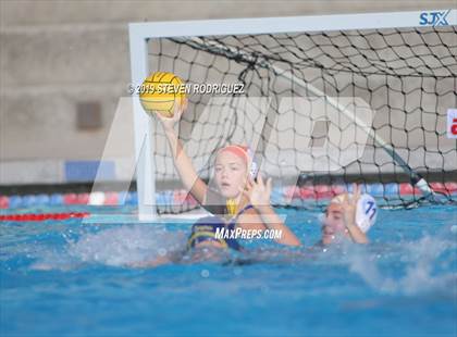 Thumbnail 2 in Soquel vs. Clovis (CIF D2 Norcal Regional Finals) photogallery.