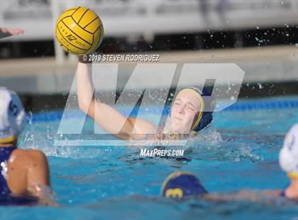 Thumbnail 2 in Soquel vs. Clovis (CIF D2 Norcal Regional Finals) photogallery.