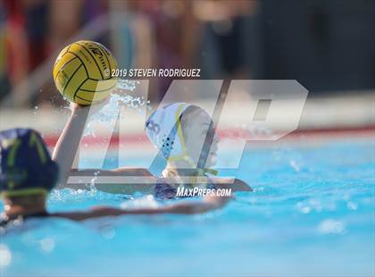 Thumbnail 2 in Soquel vs. Clovis (CIF D2 Norcal Regional Finals) photogallery.