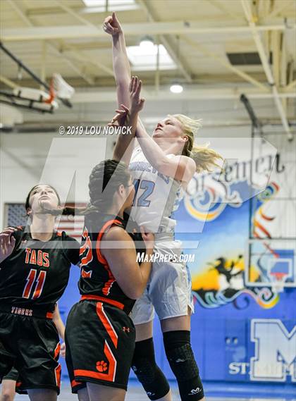 Thumbnail 3 in Sandia Prep vs. Taos photogallery.