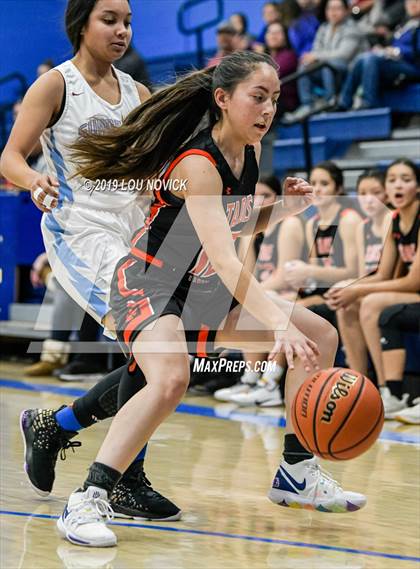 Thumbnail 2 in Sandia Prep vs. Taos photogallery.