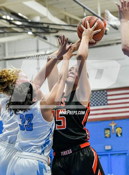 Thumbnail 1 in Sandia Prep vs. Taos photogallery.