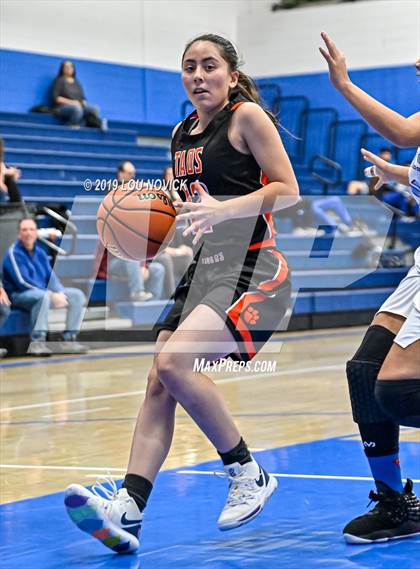 Thumbnail 3 in Sandia Prep vs. Taos photogallery.
