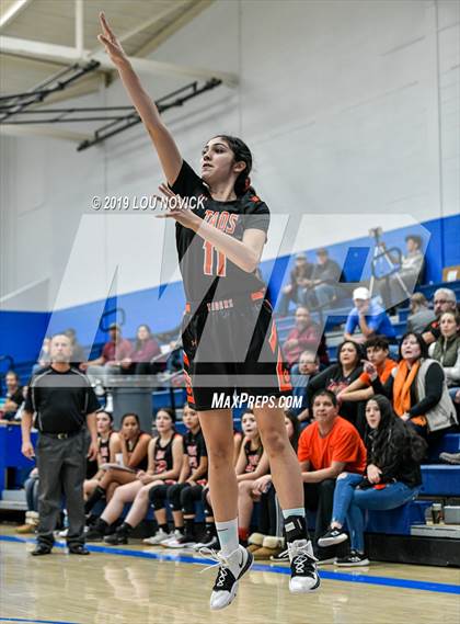 Thumbnail 3 in Sandia Prep vs. Taos photogallery.