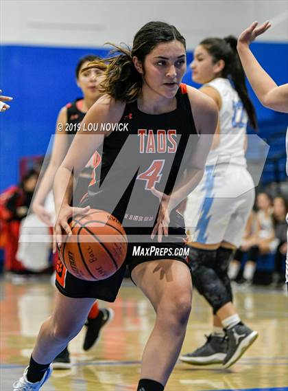 Thumbnail 1 in Sandia Prep vs. Taos photogallery.