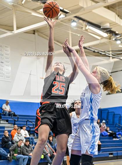 Thumbnail 2 in Sandia Prep vs. Taos photogallery.