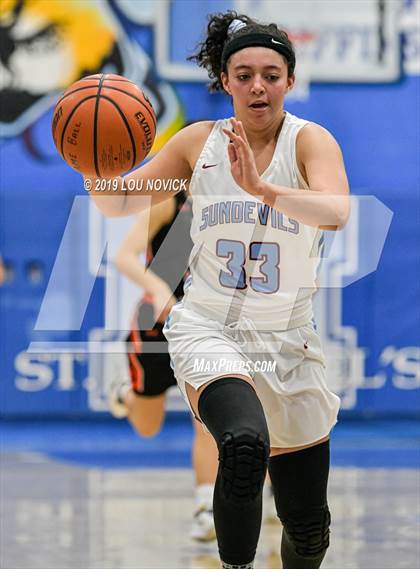 Thumbnail 2 in Sandia Prep vs. Taos photogallery.