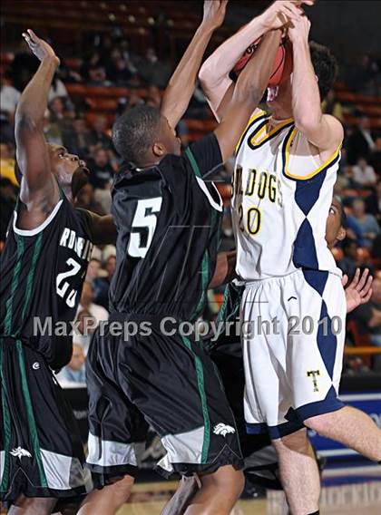 Thumbnail 2 in Rodriguez vs. Turlock (CIF SJS D1 Playoffs) photogallery.