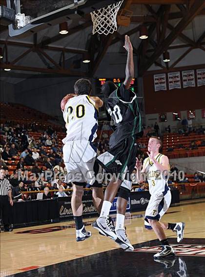 Thumbnail 3 in Rodriguez vs. Turlock (CIF SJS D1 Playoffs) photogallery.