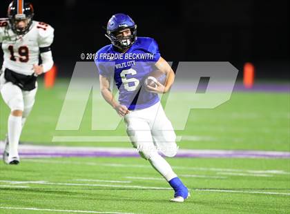 Thumbnail 2 in Wolfe City vs. Tom Bean (UIL 2A-1 Region II Bi-District Playoff) photogallery.